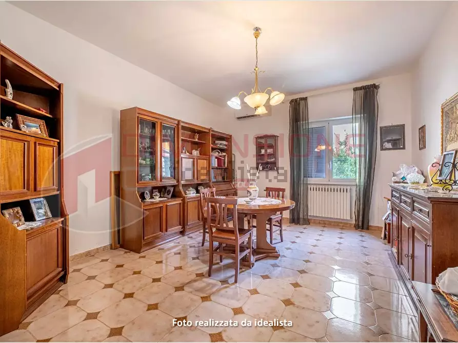 Immagine 3 di Trilocale in vendita  in Via Polverigi a Roma