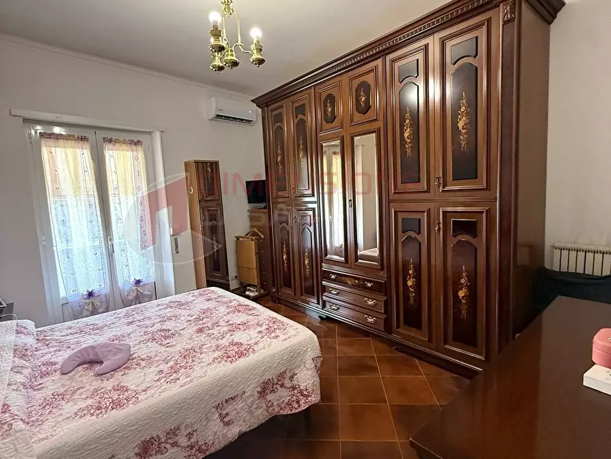 Immagine 18 di Quadrilocale in vendita  in Via Massa di San GiulianoVia di Massa San Giuliano a Roma