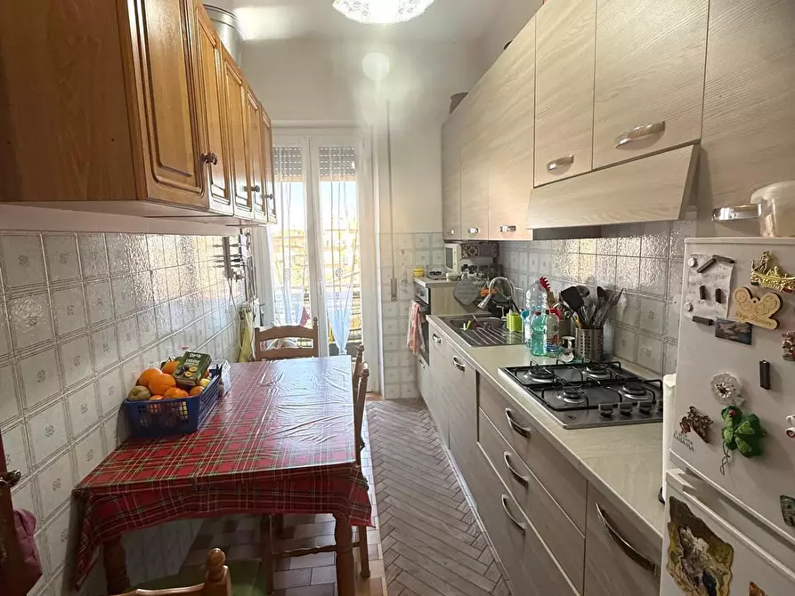 Immagine 5 di Trilocale in vendita  in Via Partanna a Roma