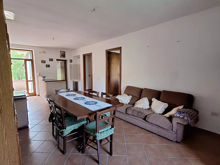 Immagine 5 di Attico in vendita  in Via Folignate 1 a Visso