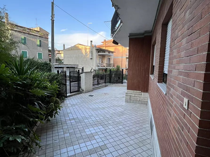 Immagine 26 di Attico in vendita  in Via Del Monte 13 a Morlupo
