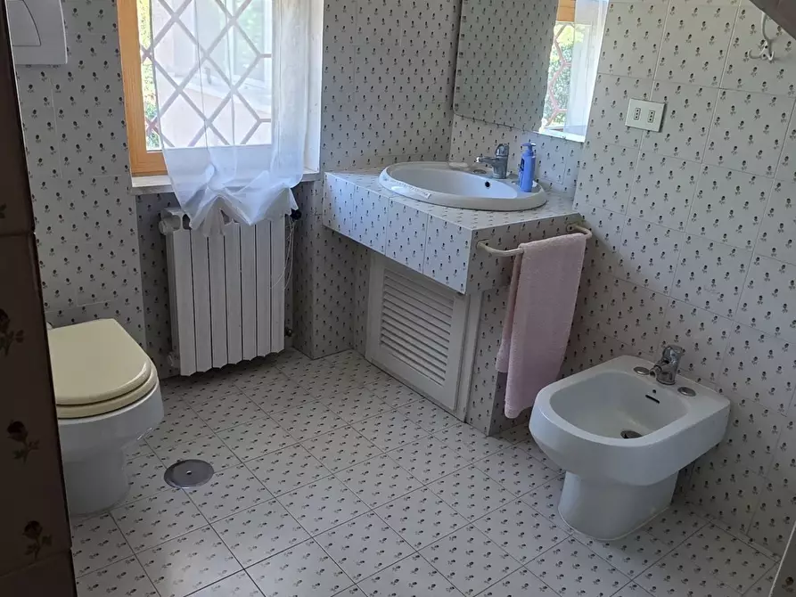 Immagine 27 di Villa in vendita  in Via Aldo Moro 11 a Castelnuovo Di Porto