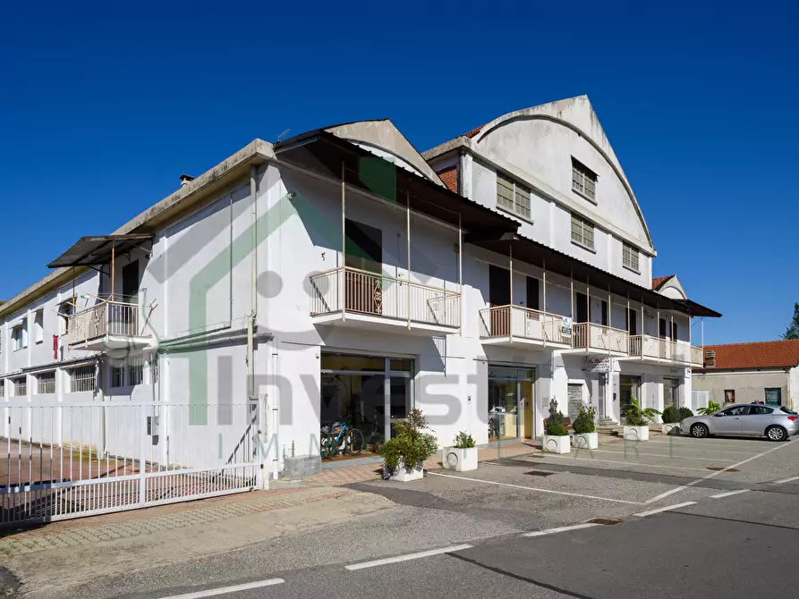 Immagine 25 di Quadrilocale in vendita  in Via Madonna della Neve 14 a Nole