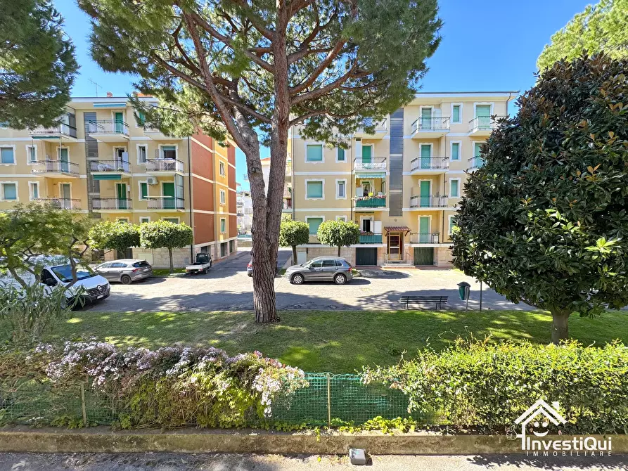 Immagine 9 di Bilocale in vendita  in Viale della Repubblica 91 a Pietra Ligure