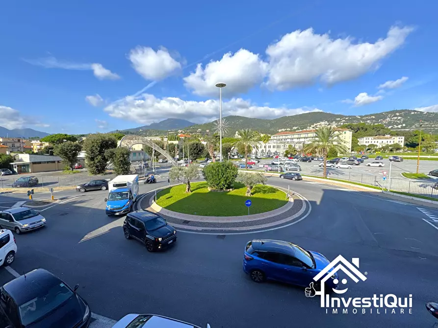 Immagine 26 di Bilocale in vendita  in Via XXV Aprile 189 a Pietra Ligure