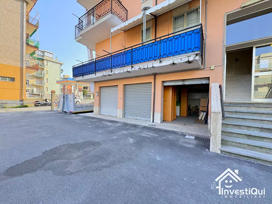 Immagine 37 di Trilocale in vendita  in Via Michelangelo 18 a Borghetto Santo Spirito