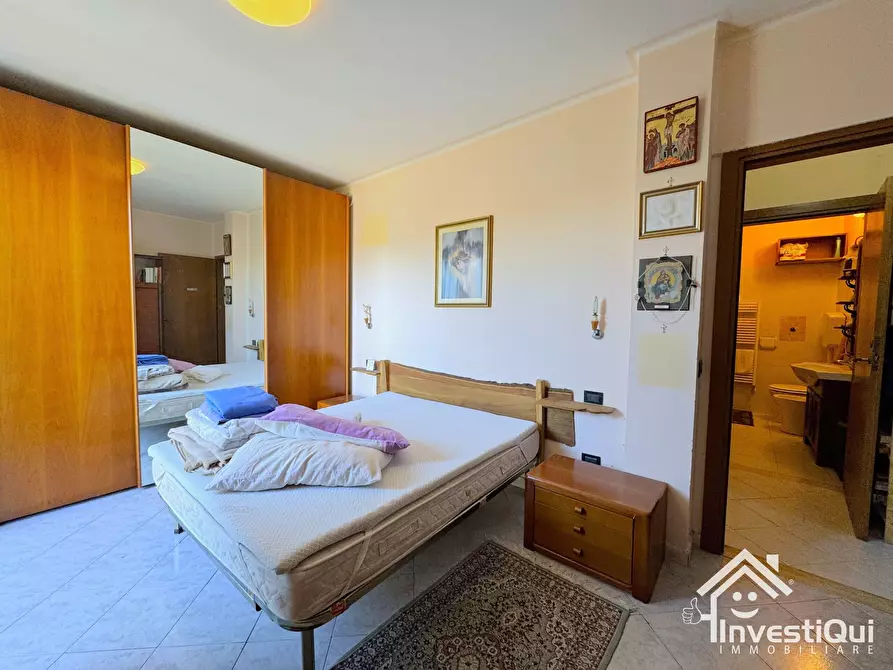 Immagine 14 di Trilocale in vendita  in Via Ranzi 176B a Pietra Ligure