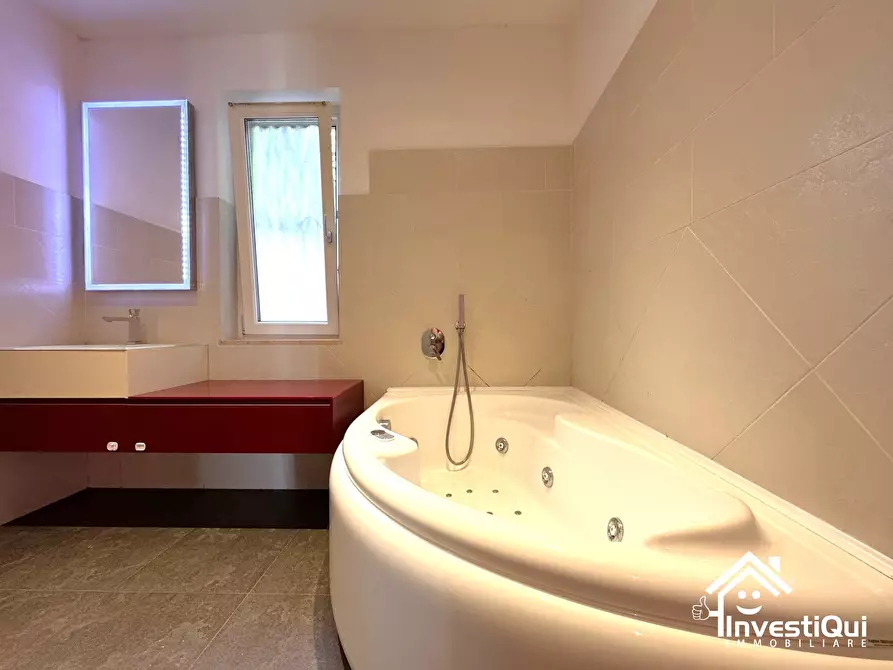 Immagine 34 di Bilocale in vendita  in Via Degli Orsolani 84 a Loano