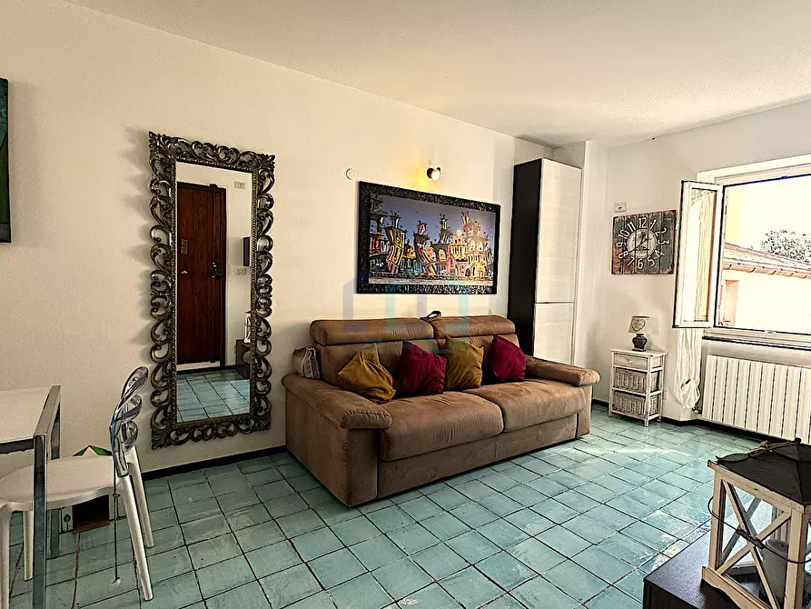 Immagine 3 di Bilocale in vendita  in Via Matteo Repetto 21 a Albissola Marina