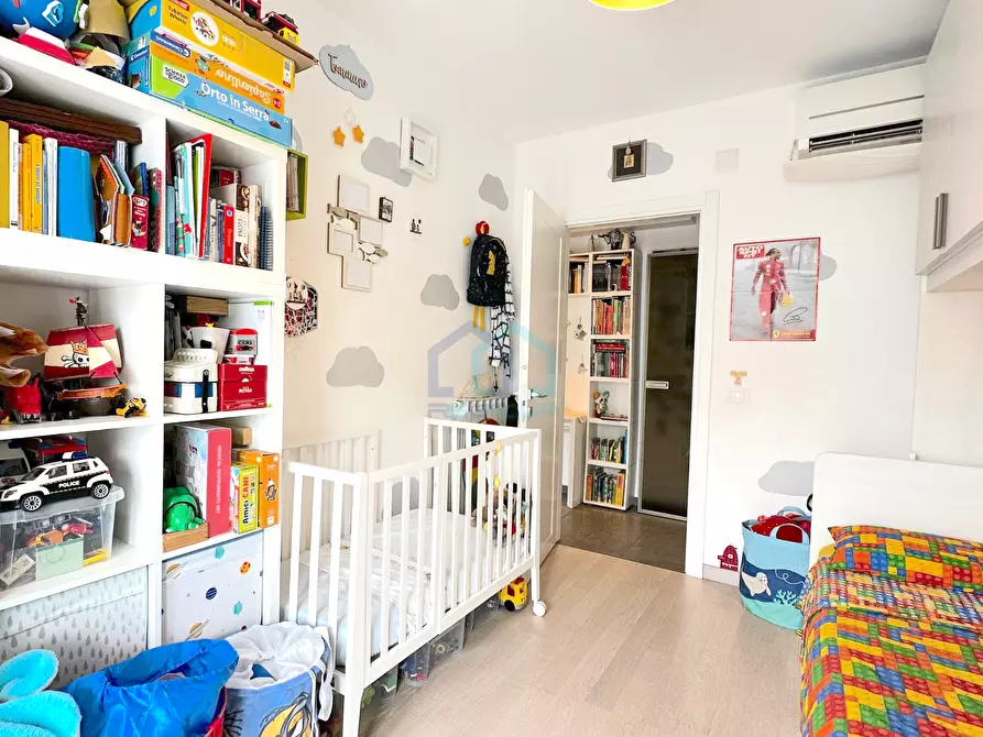 Immagine 12 di Quadrilocale in vendita  in Via Privata Vistamare 6 a Savona