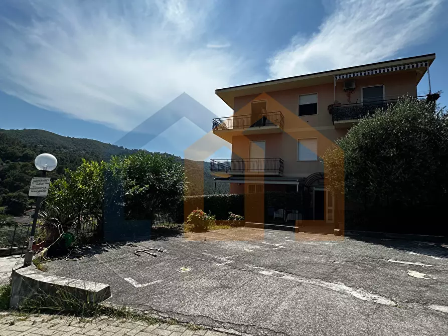 Immagine 18 di Bilocale in vendita  in Via alla Torre 36 a Spotorno