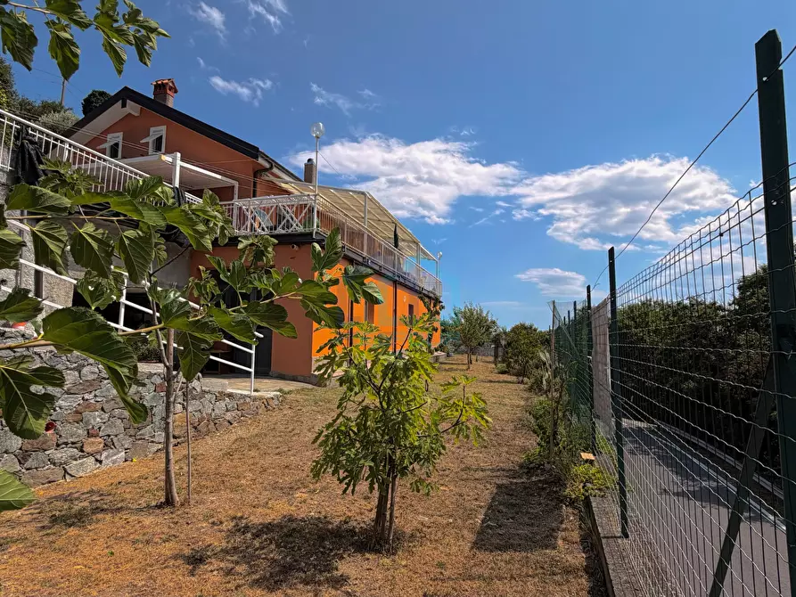 Immagine 2 di Casa bifamiliare in vendita  in Frazione San Giovanni Località Rocca 4 a Stella