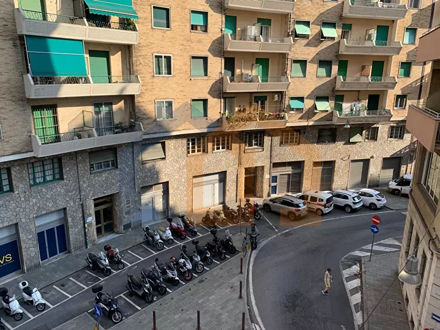 Immagine 15 di Appartamento in vendita  in Via Venezia 4 a Savona