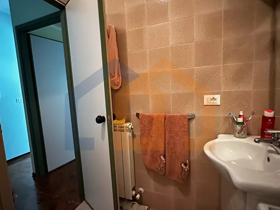 Immagine 32 di Quadrilocale in vendita  in Via de Negri 8 a Bergeggi