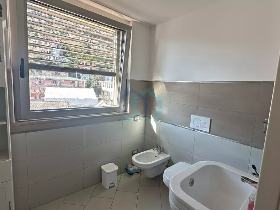 Immagine 9 di Pentalocale in vendita  in Via XXV Aprile 13 a Recco