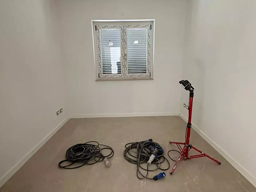 Immagine 10 di Villa in vendita  in Viale Valle dell'Aniene 22 a Guidonia Montecelio