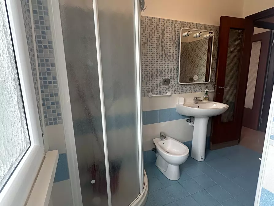 Immagine 9 di Bilocale in affitto  a Chiavari