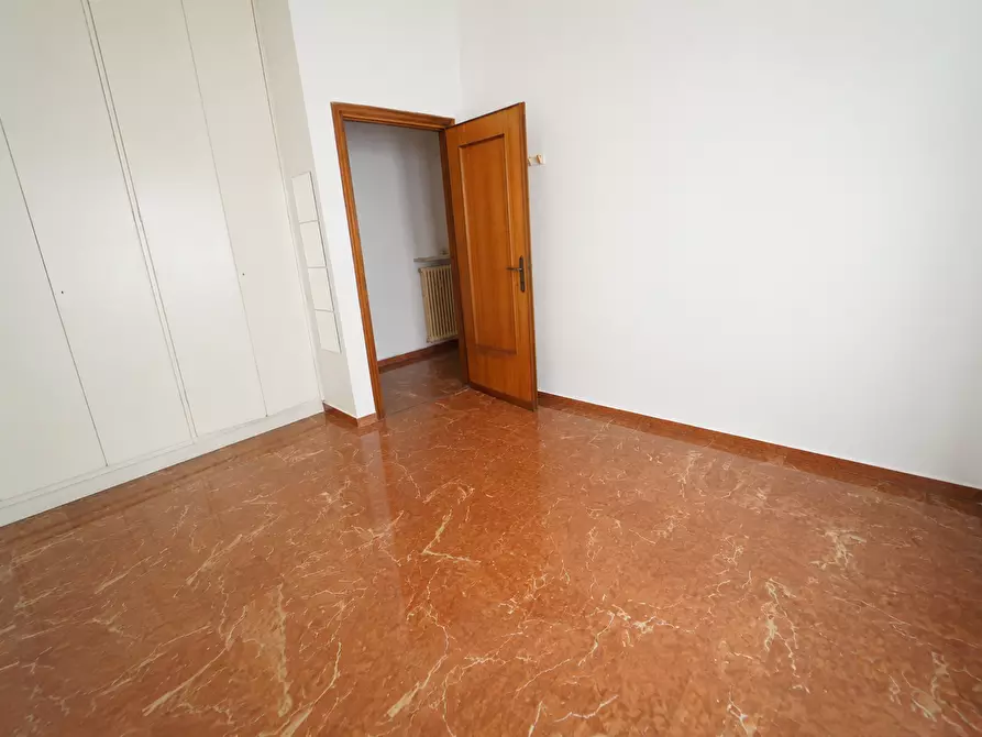 Immagine 7 di Trilocale in vendita  in Corso Cristoforo Colombo 11 a Chiavari