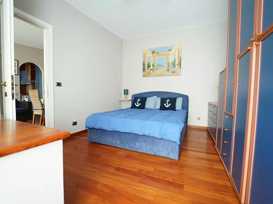 Immagine 13 di Trilocale in affitto  a Chiavari