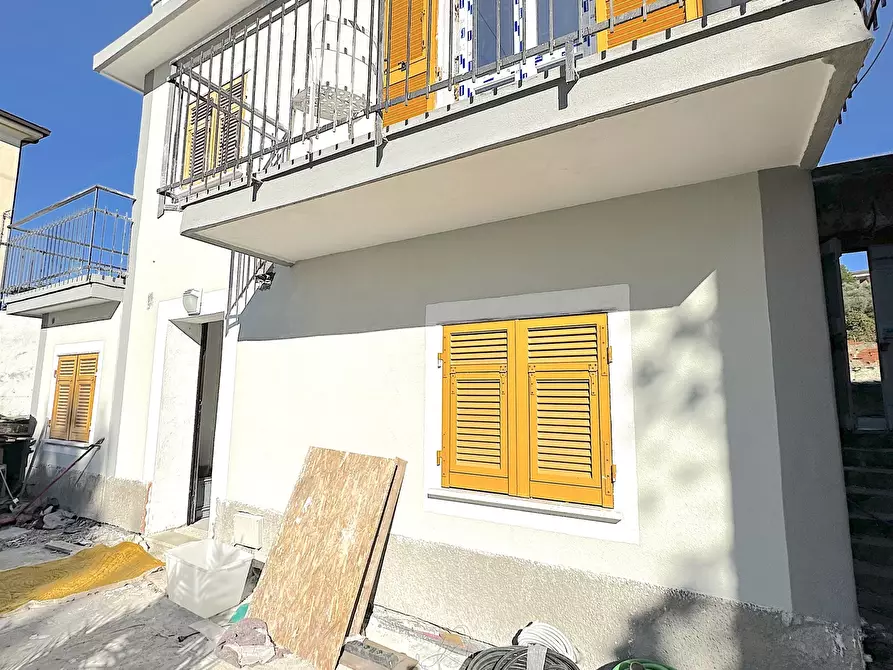 Immagine 2 di Villa in vendita  a Lavagna