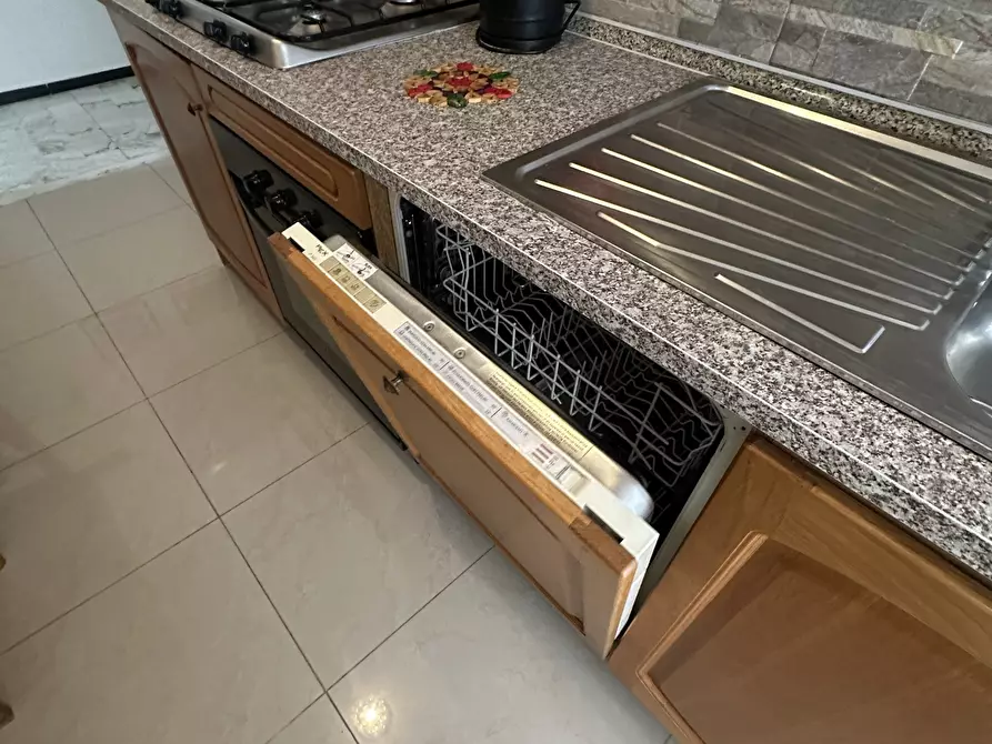 Immagine 5 di Bilocale in affitto  a Chiavari