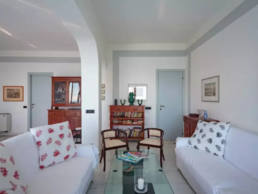 Immagine 6 di Quadrilocale in affitto  a Chiavari