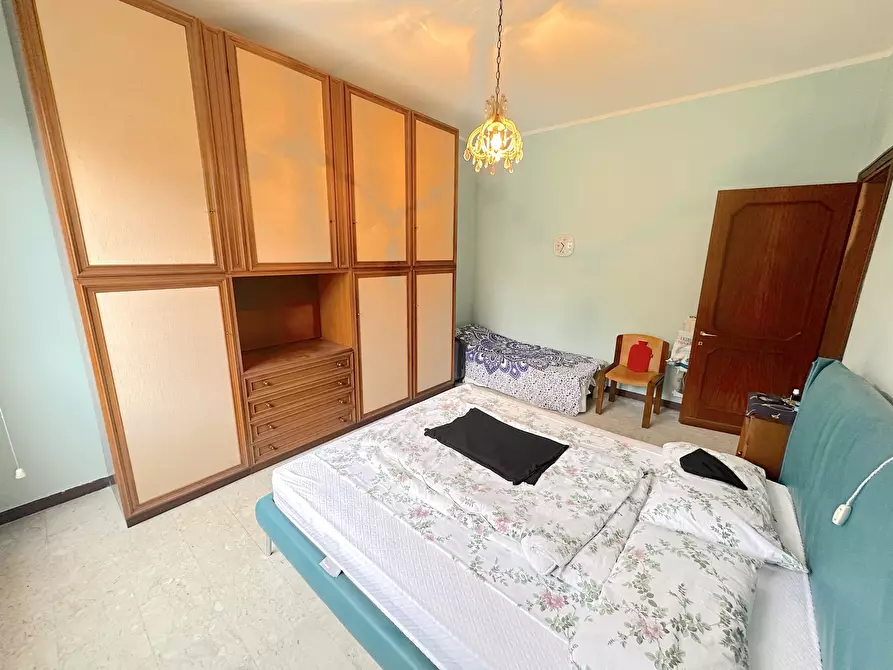 Immagine 5 di Trilocale in affitto  a Chiavari