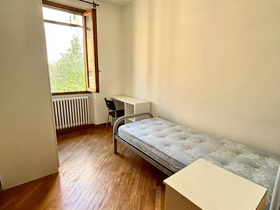 Immagine 1 di Stanza singola in affitto  in Via Lulli a Firenze