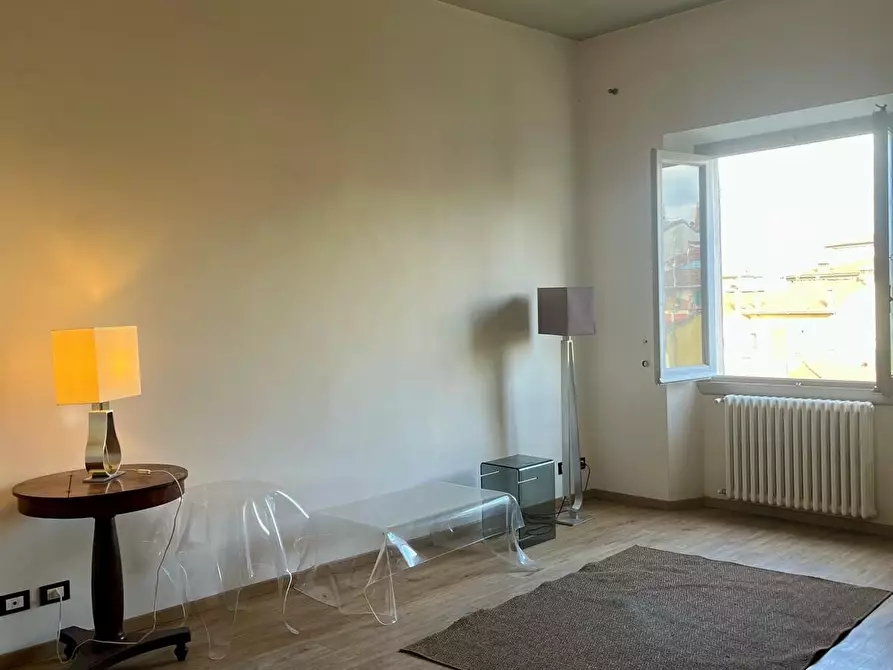 Immagine 2 di Quadrilocale in affitto  in Lungarno Vespucci a Firenze
