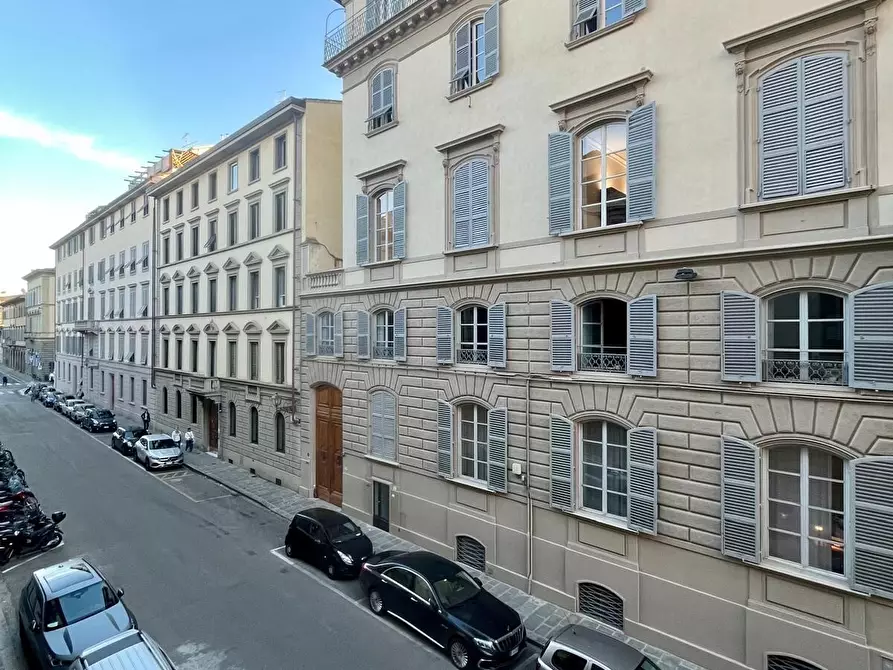 Immagine 14 di Trilocale in affitto  in Via Montebello a Firenze