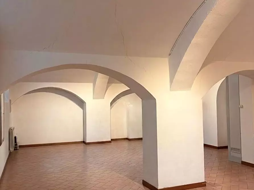 Immagine 9 di Laboratorio in vendita  in Via Lorenzo Il Magnifico a Firenze