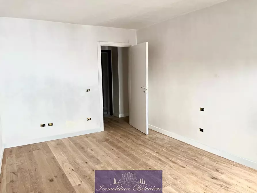 Immagine 12 di Trilocale in vendita  in Via di Novoli a Firenze