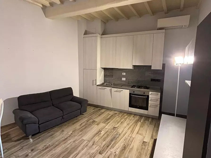 Immagine 12 di Bilocale in vendita  in Piazza Acciaiuoli a Firenze