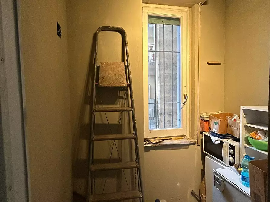 Immagine 7 di Locale commerciale in vendita  in Viale Alessandro Guidoni a Firenze