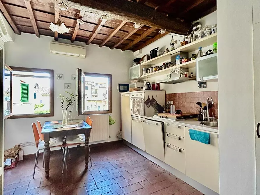 Immagine 9 di Bilocale in vendita  in Via del Campuccio a Firenze