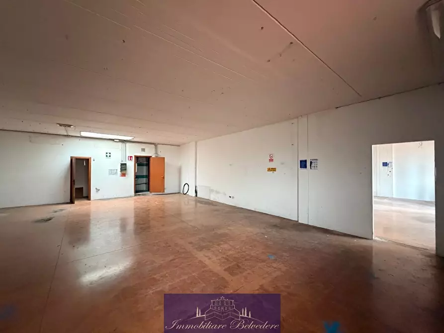 Immagine 11 di Capannone industriale in affitto  in Via Codignola a Scandicci