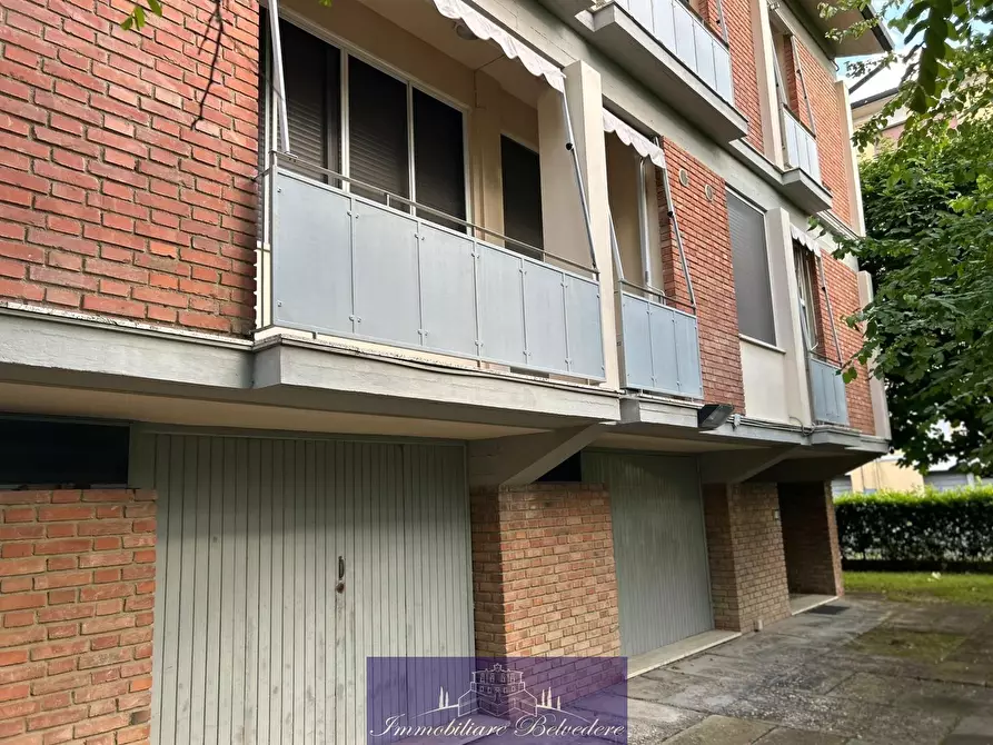 Immagine 14 di Appartamento in vendita  in Via Achille Grandi a Pontedera