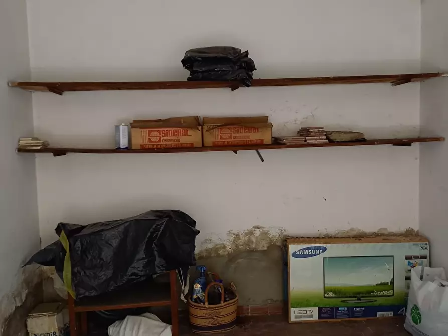 Immagine 2 di Garage in vendita  in Via delle Porte Nuove a Firenze