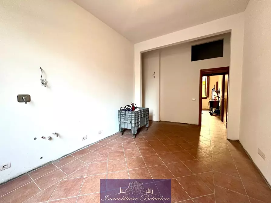 Immagine 6 di Bilocale in vendita  in Via Alfredo Oriani a Firenze