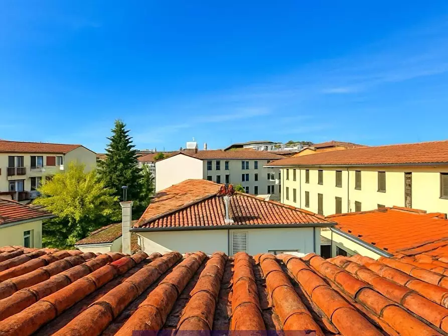 Immagine 6 di Bilocale in vendita  in Via Montebello a Firenze