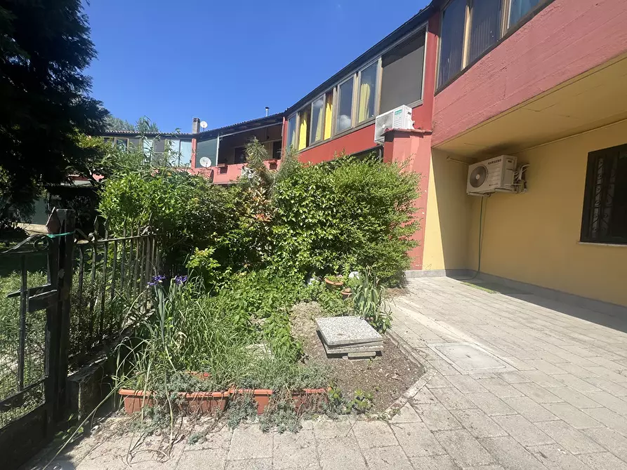 Immagine 11 di Casa bifamiliare in affitto  in Via Poggio 21c a San Giovanni In Persiceto