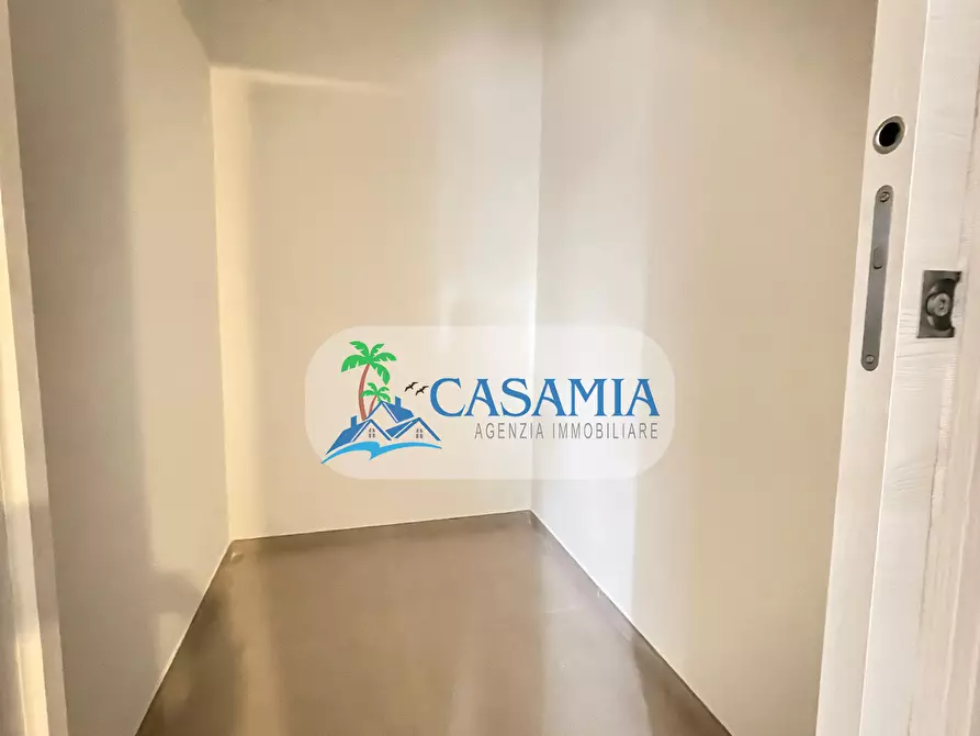 Immagine 12 di Trilocale in affitto  a San Benedetto Del Tronto