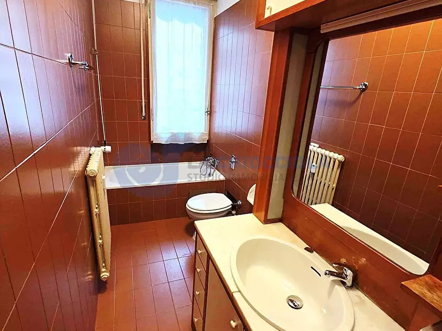 Immagine 18 di Quadrilocale in affitto  a Bologna