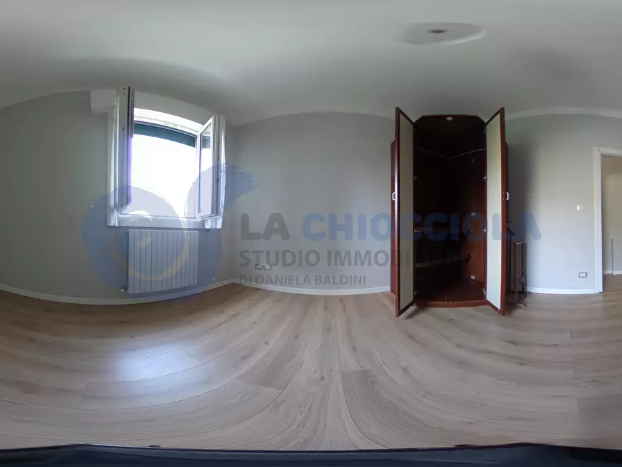 Immagine 38 di Trilocale in affitto  in VIA RANZANI a Bologna