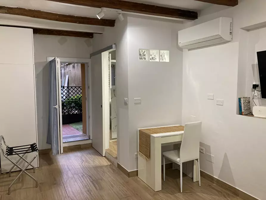 Immagine 21 di Bilocale in affitto  in Via degli Angeli a Bologna