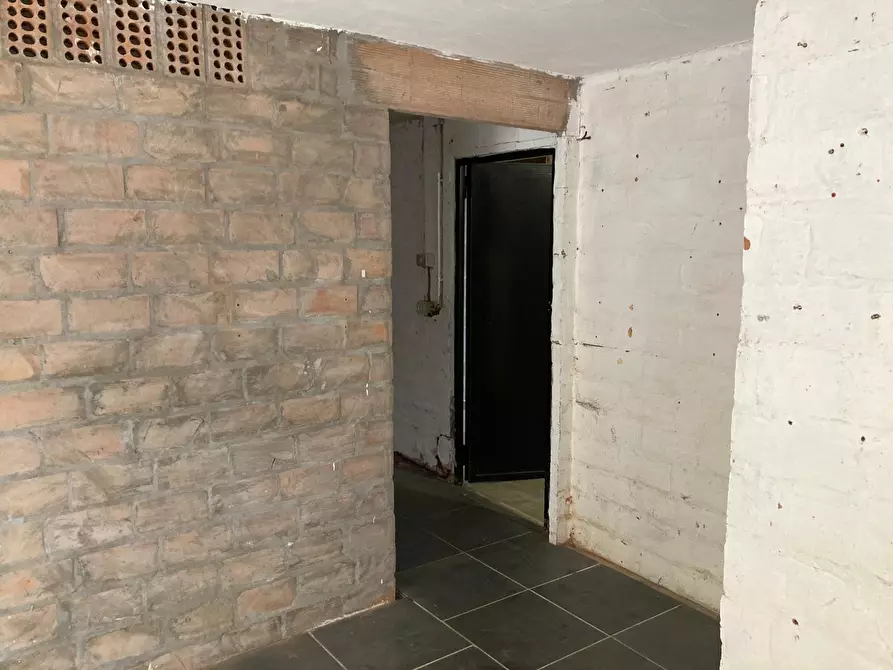 Immagine 28 di Trilocale in affitto  a Bologna