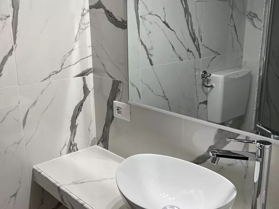 Immagine 32 di Bilocale in affitto  in Via degli Angeli a Bologna