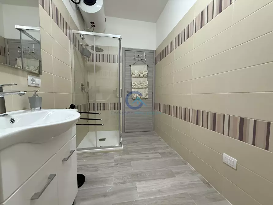 Immagine 6 di Trilocale in affitto  a Catanzaro