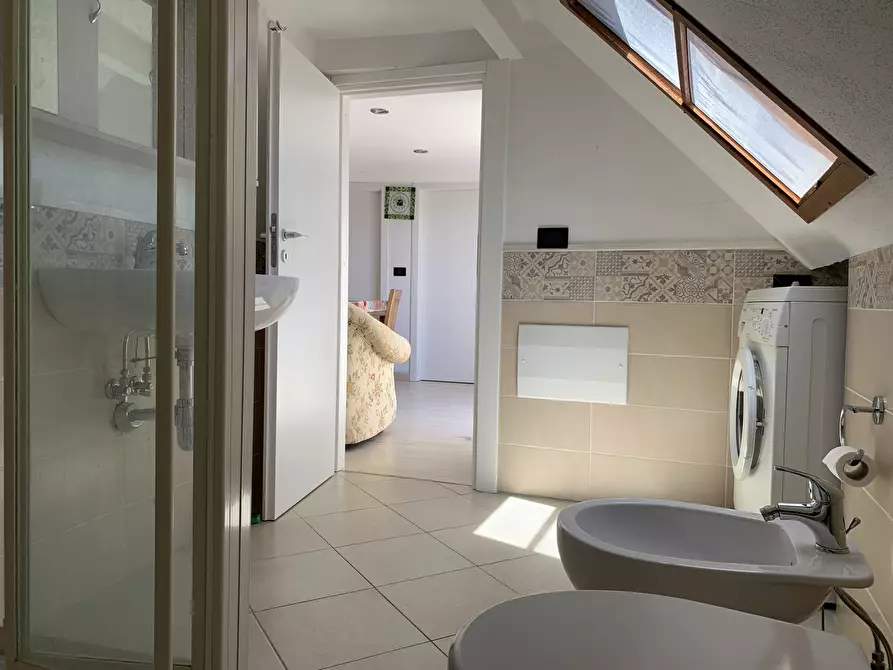 Immagine 10 di Mansarda in affitto  a Catanzaro