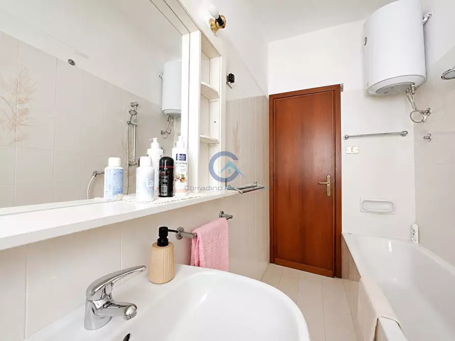 Immagine 11 di Quadrilocale in vendita  in Via Civitavecchia 10 a Catanzaro